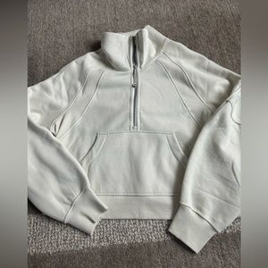 New Lululemon Scuba Pullover  Sz M/L
